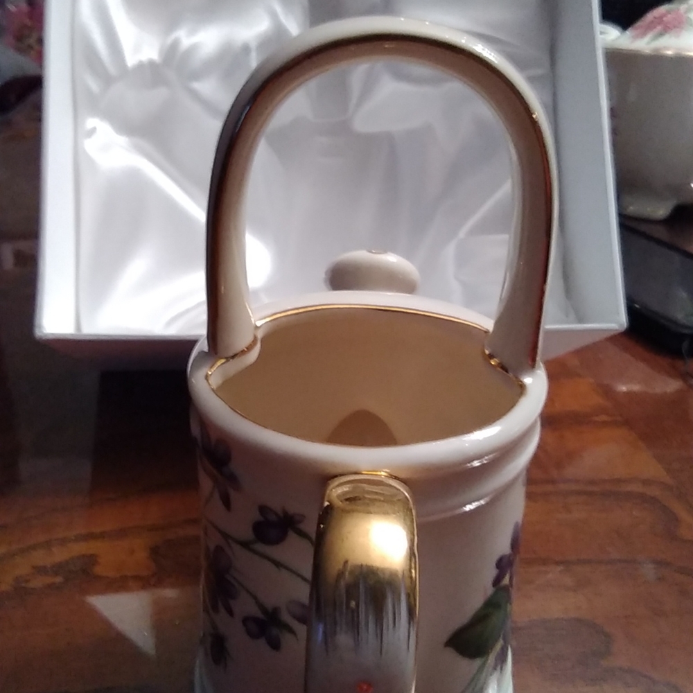 Porcelain Collectibles Watering Can - Picture 4 of 5